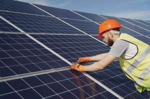 The Benefits of Investing in Solar Roof Installation in Ft Lauderdale